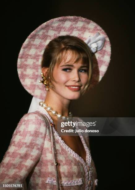 Chanel 90s Runway Jumbo Pearl Choker