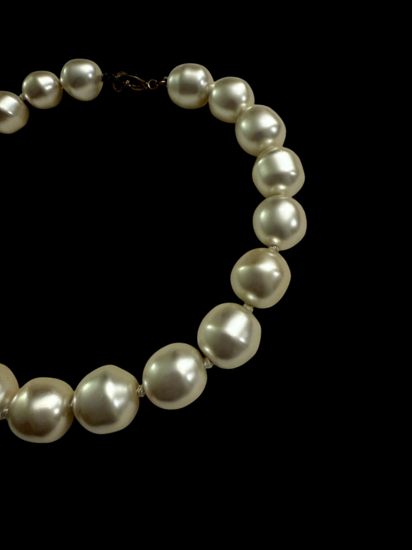 Chanel 90s Runway Jumbo Pearl Choker