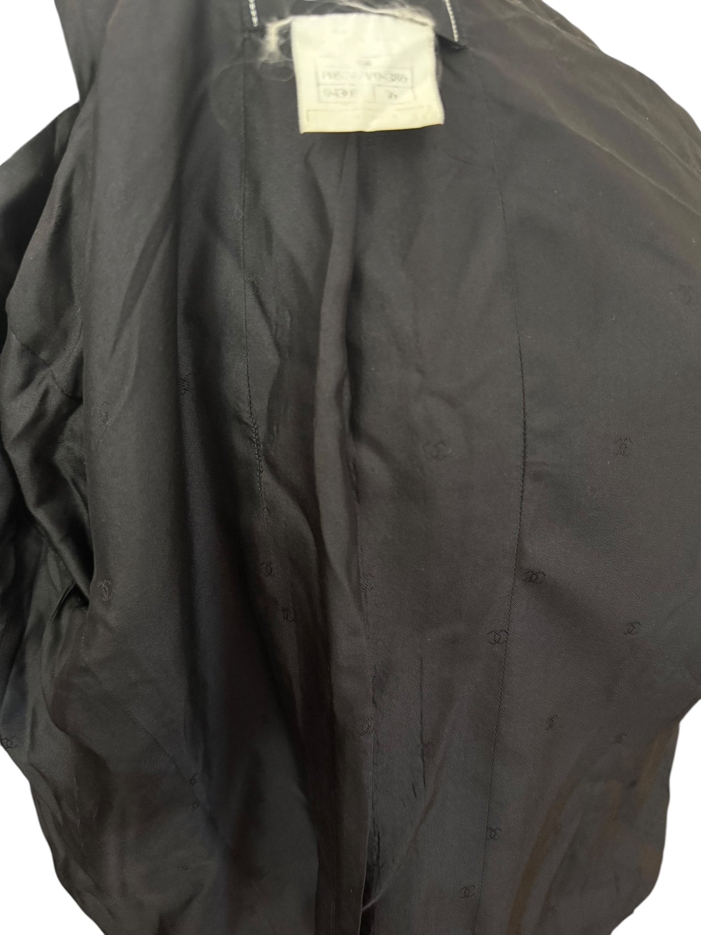 Chanel Fall Winter 1995 95A Runway Black Wool Jacket Letter Logo CC Size 36