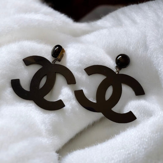 Chanel Vintage 1996 Black Jumbo Resin CC Clip On Earrings