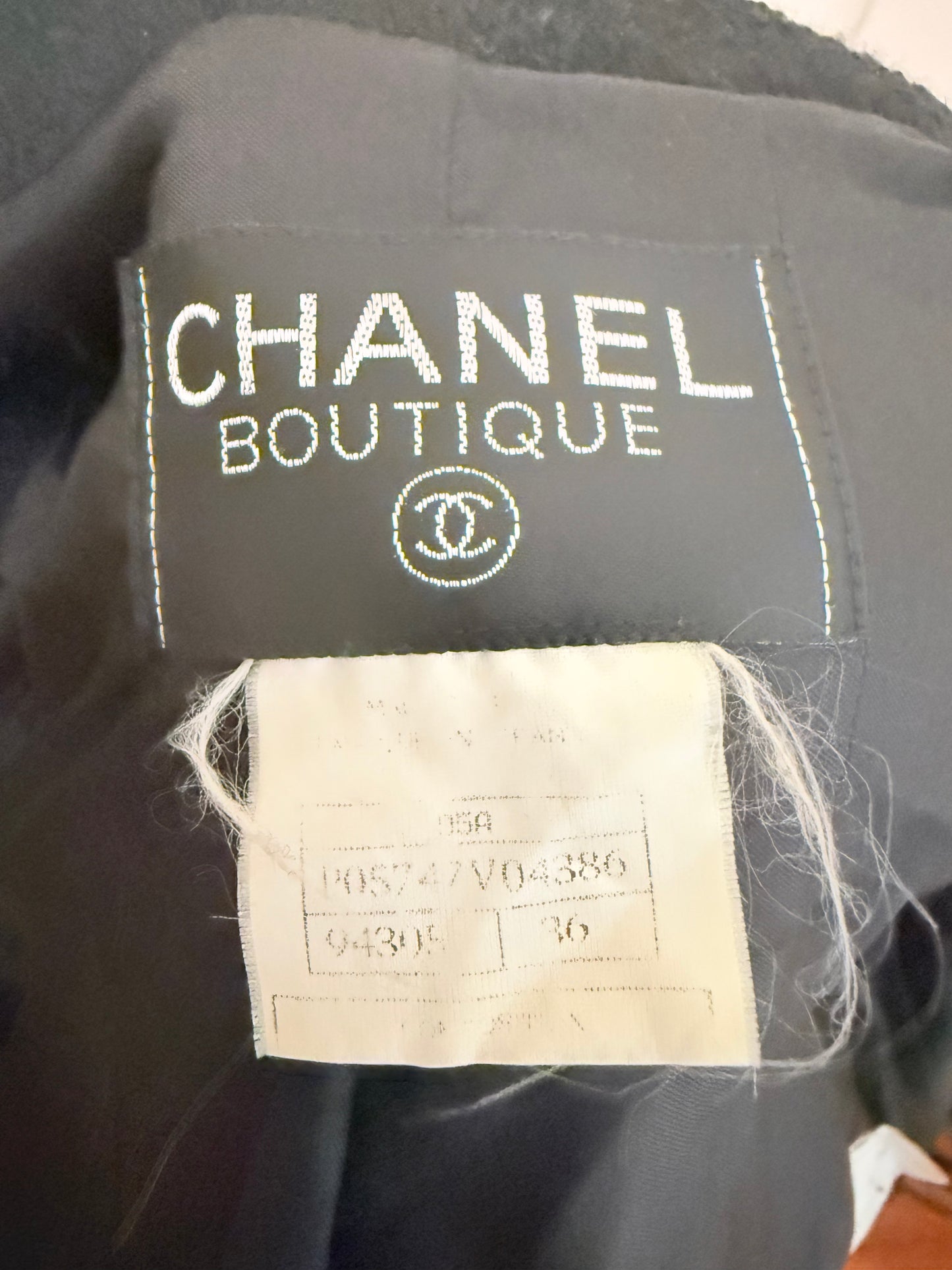 Chanel Fall Winter 1995 95A Runway Black Wool Jacket Letter Logo CC Size 36