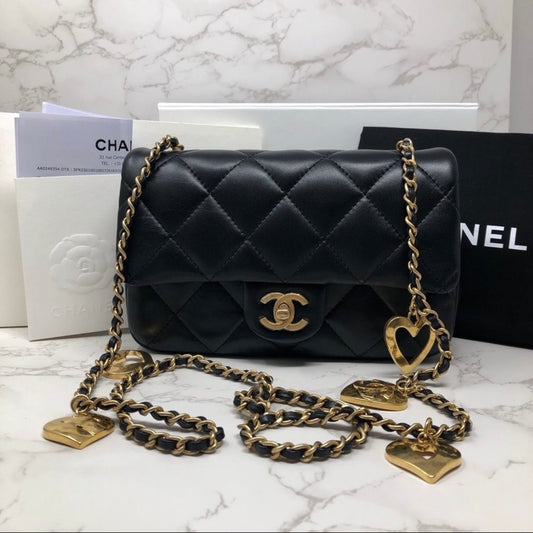 NEW - Chanel Black Quilted Mini Classic Flap Heart Charms - 2022