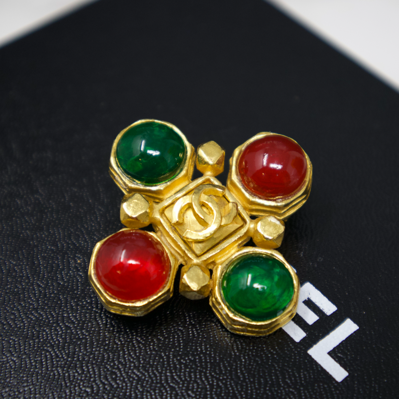 Chanel Vintage 97 Gripoix Brooch