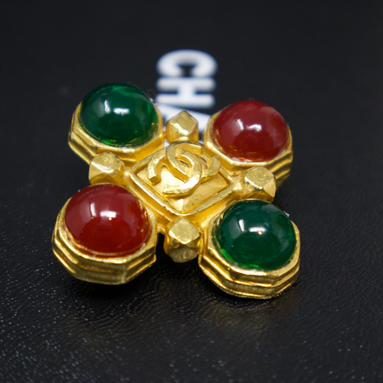 Chanel Vintage 97 Gripoix Brooch