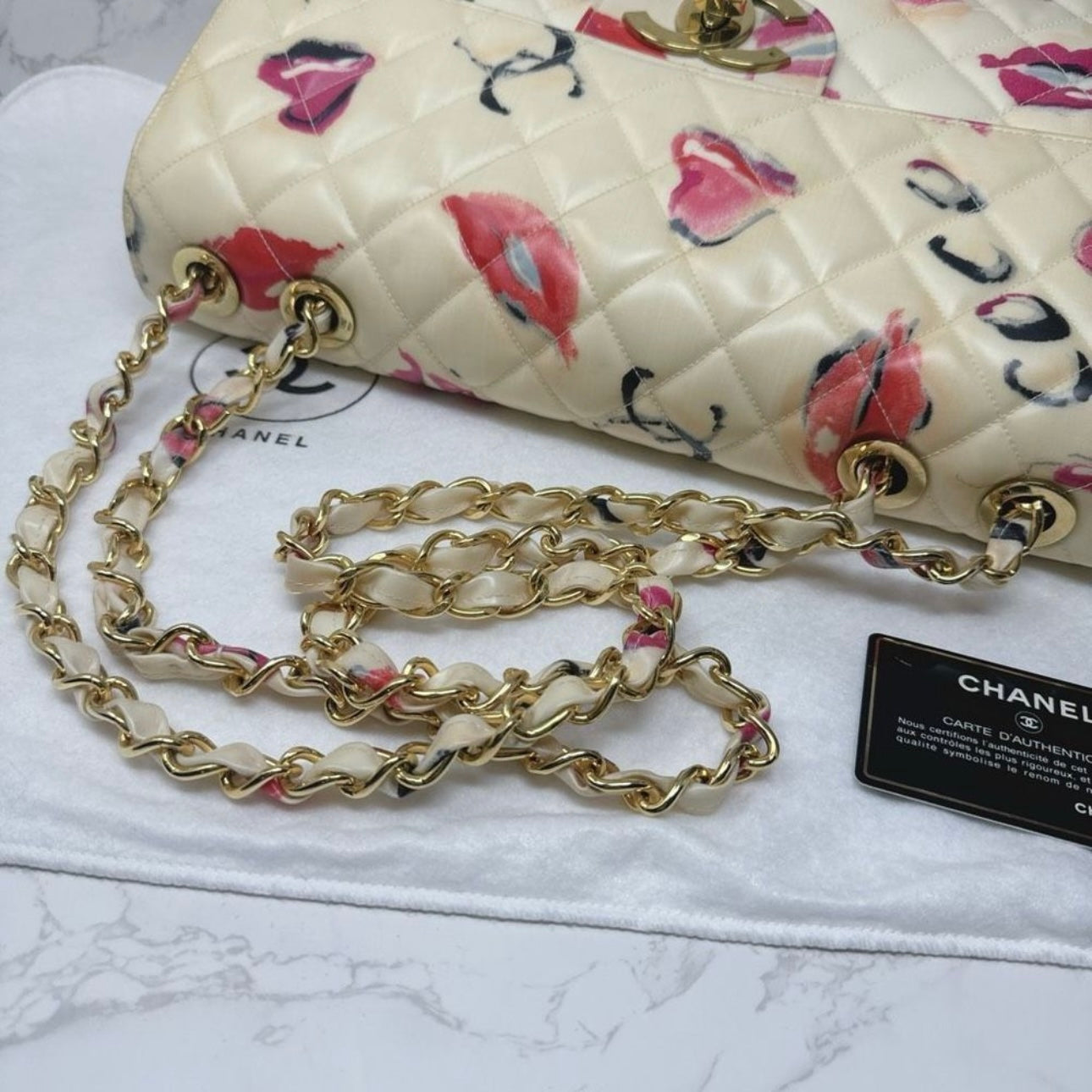 Chanel Vintage '95 Jumbo 34 Lips & Kisses Barbie Chain Bag