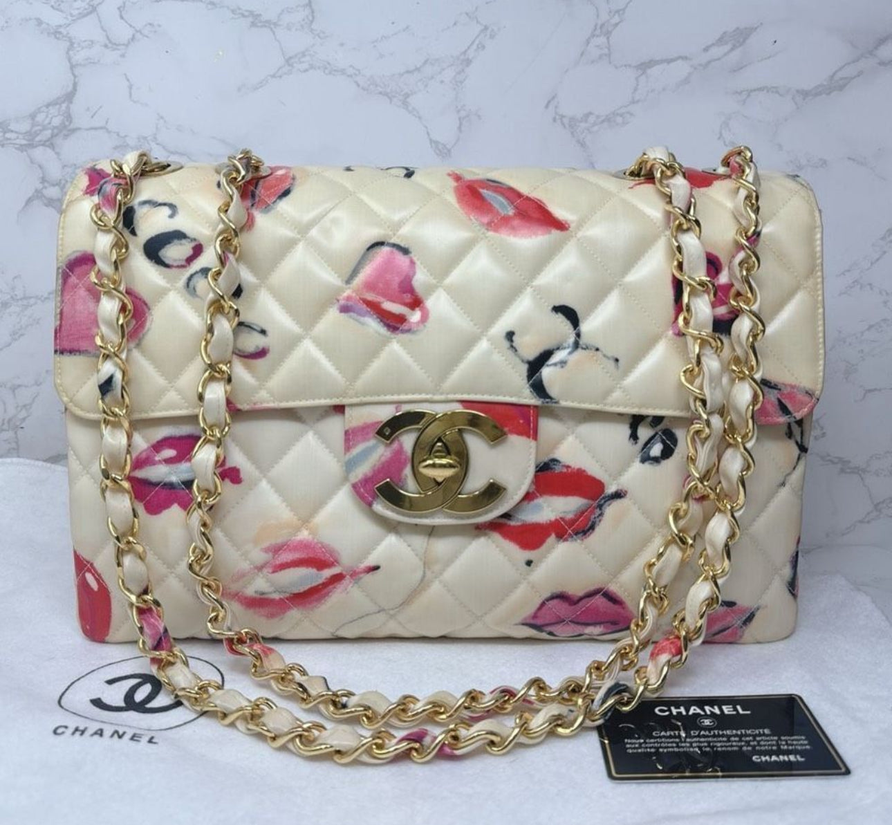 Chanel Vintage '95 Jumbo 34 Lips & Kisses Barbie Chain Bag